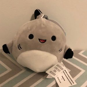 3.5” Gordon the Shark Clip On Squishmallow